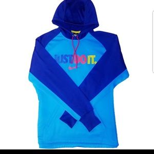 Womens Nike Therma Fit hoodie size medium